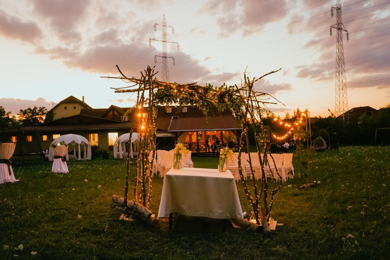 Hotel Restaurant Park Miercurea Ciuc Exterior foto